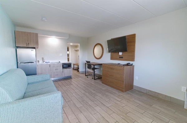Seashire Inn & Suites image 21