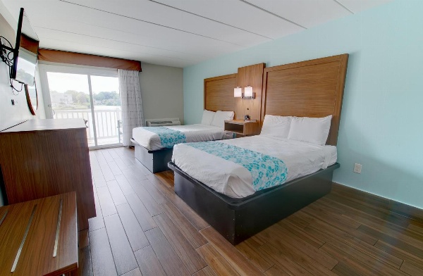 Seashire Inn & Suites image 30
